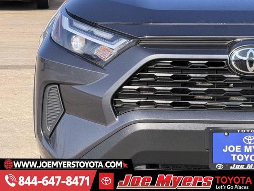 Magnetic Gray Metallic 2025 Toyota RAV4 LE