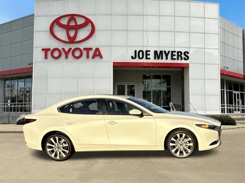 2025 Mazda Mazda3 FWD w/Preferred Package