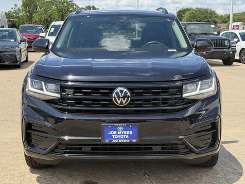 Deep Black 2023 Volkswagen Atlas 3.6L SEL