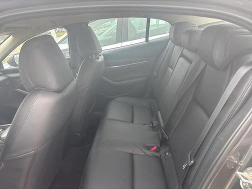 2025 Mazda Mazda3 FWD w/Preferred Package