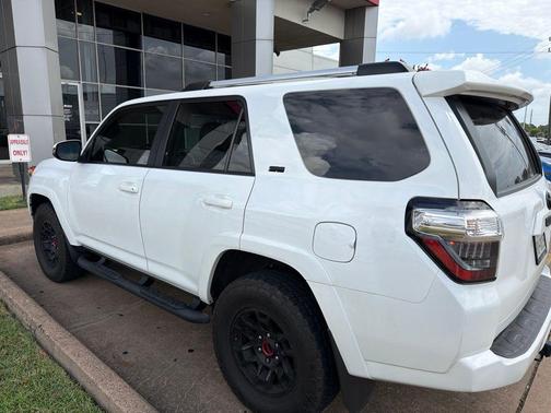 Ice Cap 2024 Toyota 4Runner SR5 Premium