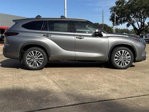 2026 Toyota Highlander Platinum