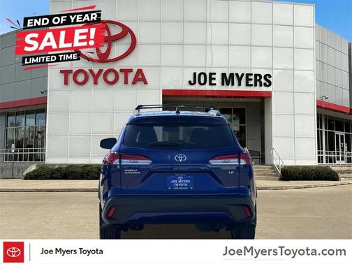 2025 Toyota Corolla Cross LE