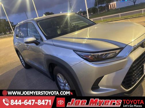 Celestial Silver Metallic 2025 Toyota Grand Highlander XLE