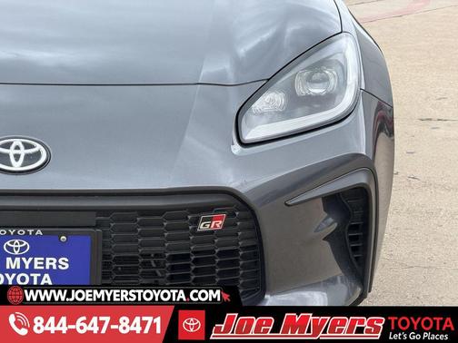 Pavement 2022 Toyota GR86 Premium