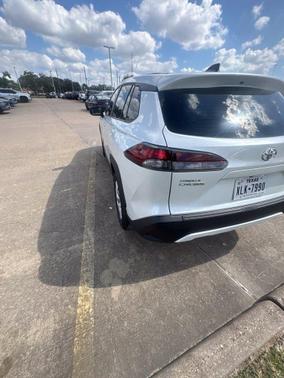 Wind Chill Pearl 2026 Toyota Corolla Cross L