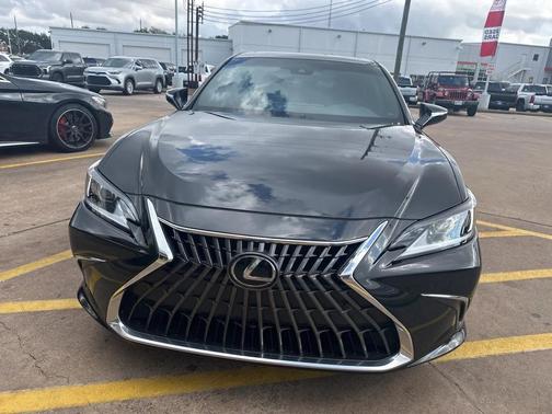 2023 Lexus ES 350 Base