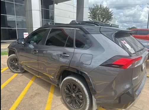 2023 Toyota RAV4 Hybrid SE