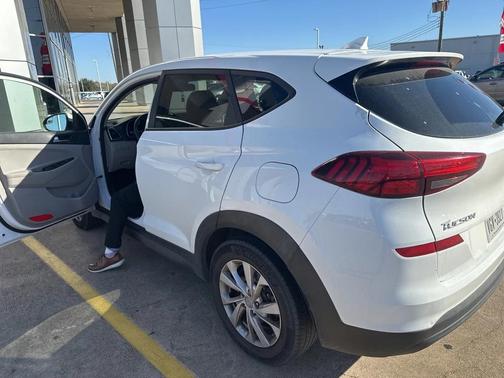 2019 Hyundai TUCSON SE