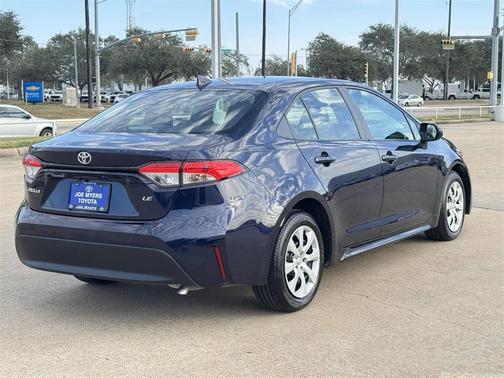 2025 Toyota Corolla LE