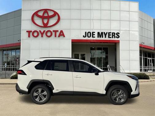 2025 Toyota RAV4 Hybrid LE