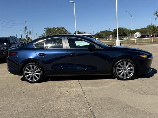 2025 Mazda Mazda3 FWD w/Preferred Package