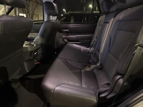 2024 Toyota Sequoia SR5