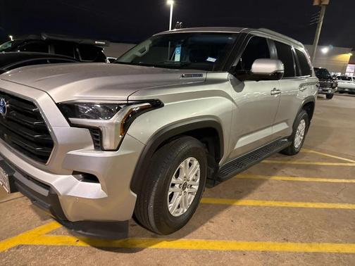 2024 Toyota Sequoia SR5