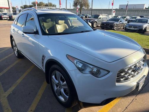 2011 INFINITI FX35 Base