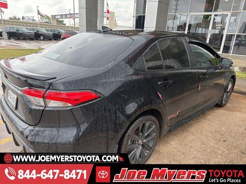 Midnight Black Metallic 2024 Toyota Corolla SE