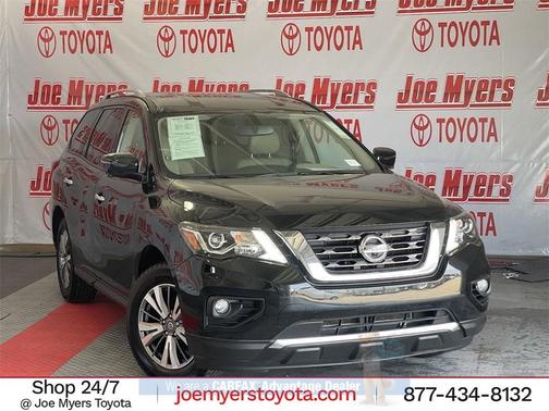 Photo 1 of 28 of 2020 Nissan Pathfinder SL