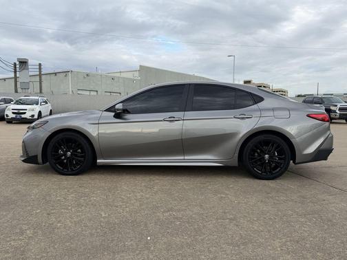 Heavy Metal 2025 Toyota Camry SE