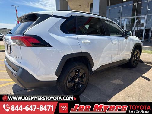 Super White 2021 Toyota RAV4 XLE