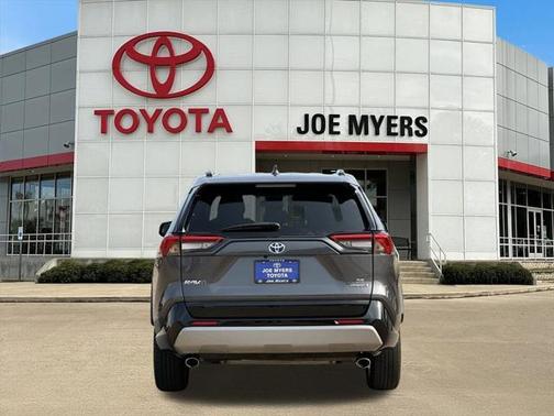 2023 Toyota RAV4 Hybrid SE