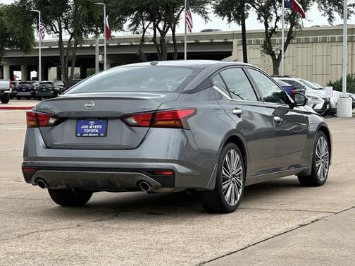 2024 Nissan Altima 2.5 SL