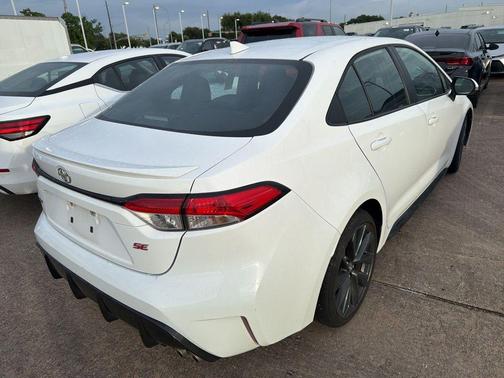 Ice 2025 Toyota Corolla SE
