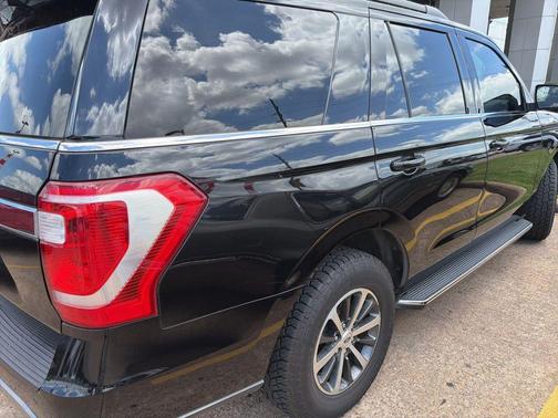 Agate Black Metallic 2021 Ford Expedition XLT