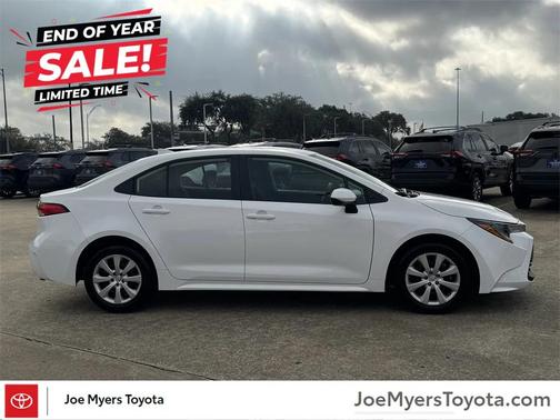 2025 Toyota Corolla LE