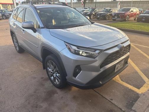 2024 Toyota RAV4 XLE Premium