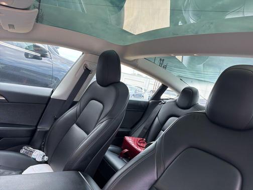 Midnight Silver Metallic 2023 Tesla Model 3 Standard Range