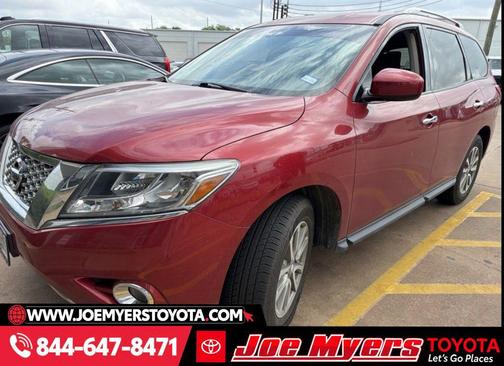 2016 Nissan Pathfinder SV