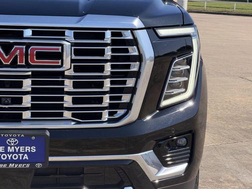 Onyx Black 2025 GMC Yukon Denali