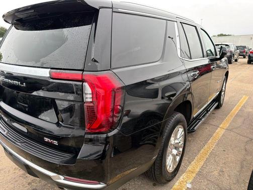 Onyx Black 2025 GMC Yukon Denali