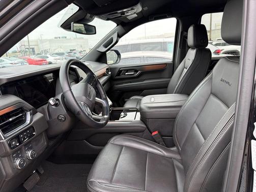 Onyx Black 2025 GMC Yukon Denali