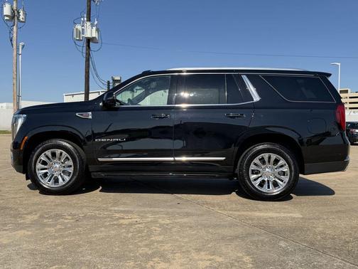 Onyx Black 2025 GMC Yukon Denali