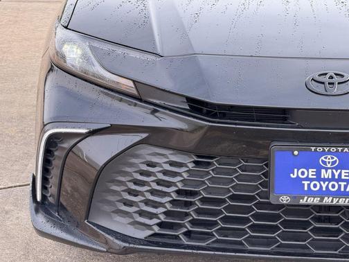 Midnight Black Metallic 2025 Toyota Camry SE