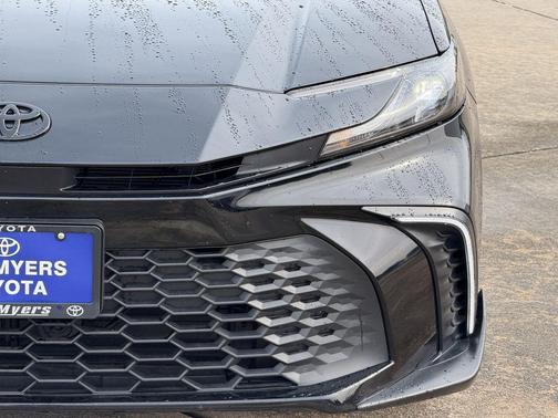 Midnight Black Metallic 2025 Toyota Camry SE