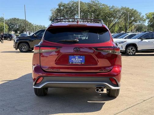 2026 Toyota Highlander XSE