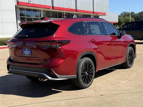 2026 Toyota Highlander XSE