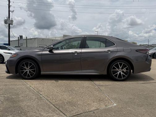 Gray 2024 Toyota Camry SE