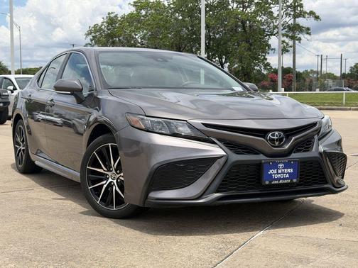 Gray 2024 Toyota Camry SE