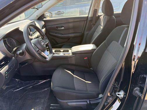 Super Black 2025 Nissan Sentra SV
