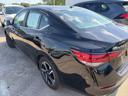 Super Black 2025 Nissan Sentra SV