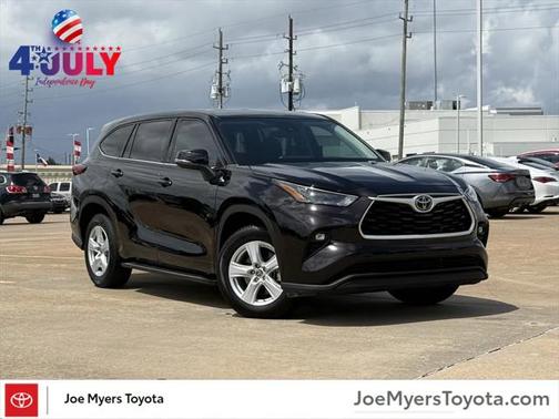 2022 Toyota Highlander LE
