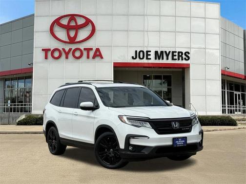 2022 Honda Pilot AWD Black Edition
