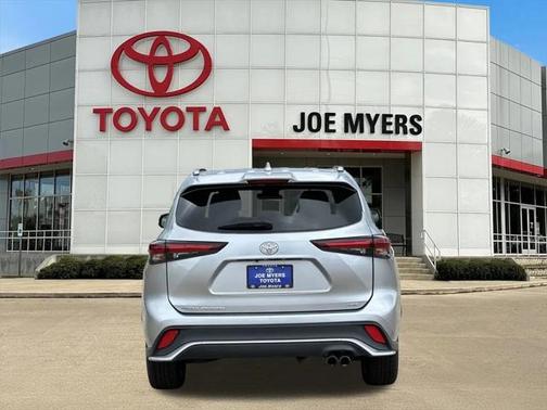 2024 Toyota Highlander XSE