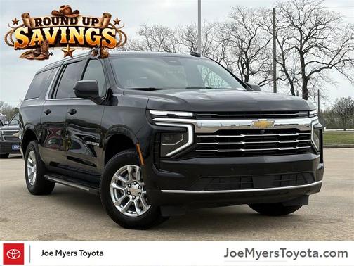 2025 Chevrolet Suburban LT