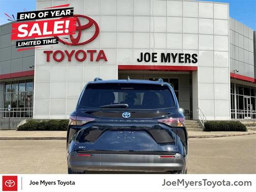 2025 Toyota Sienna XLE