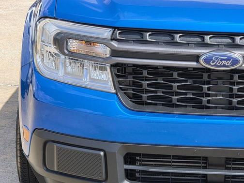 Velocity Blue Metallic 2022 Ford Maverick XLT