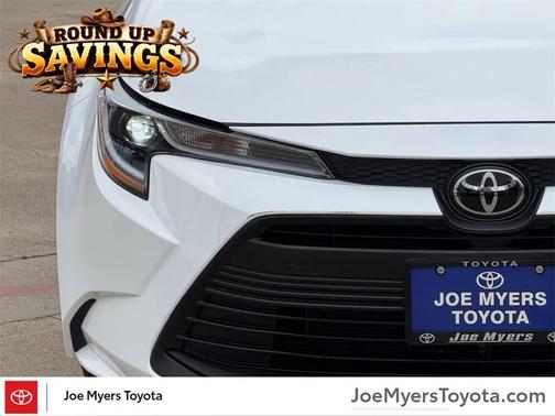 2025 Toyota Corolla LE